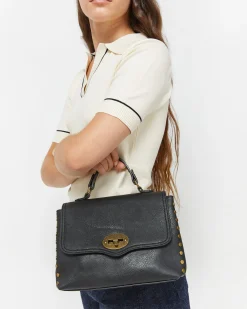 Misako Bolso bandolera con solapa y detalles metálicos