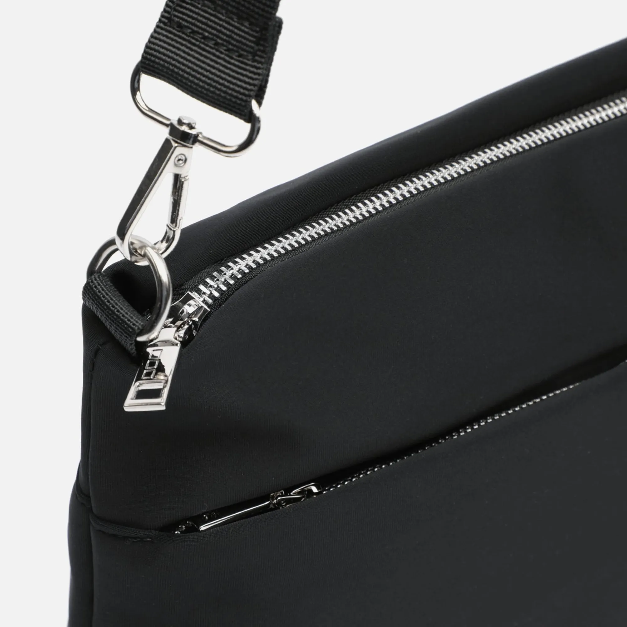 Misako Bolso bandolera de nylon con textura de neopreno