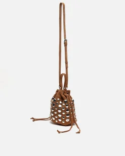 Misako Bolso bucket efecto ante con tachas