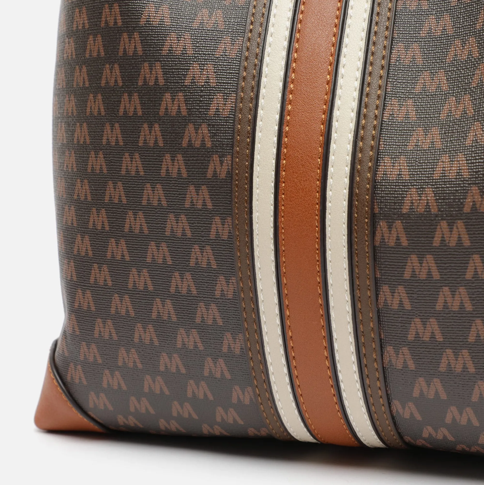 Misako Bolso hobo mediano