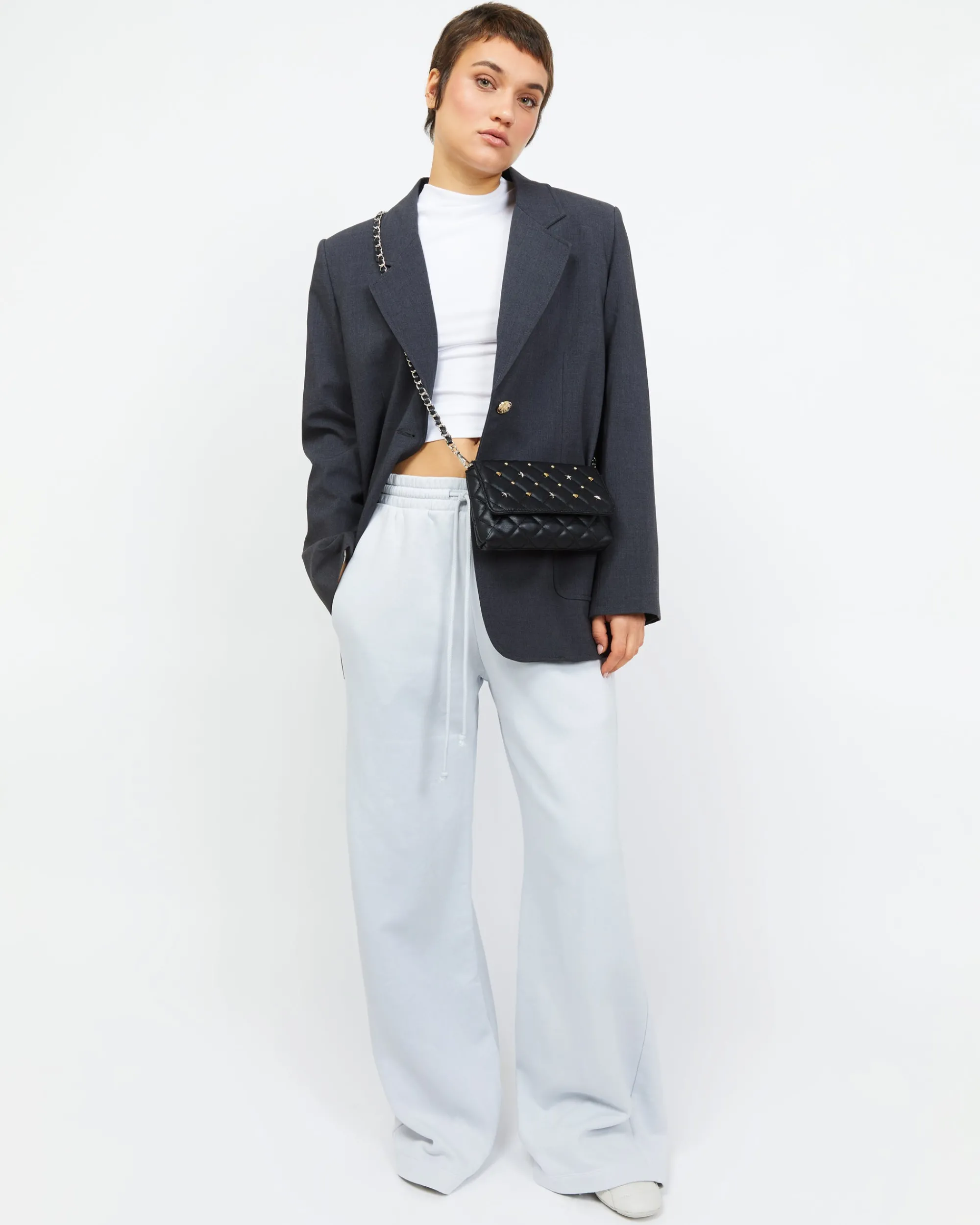 Misako Bolso mini acolchado con detalles metálicos