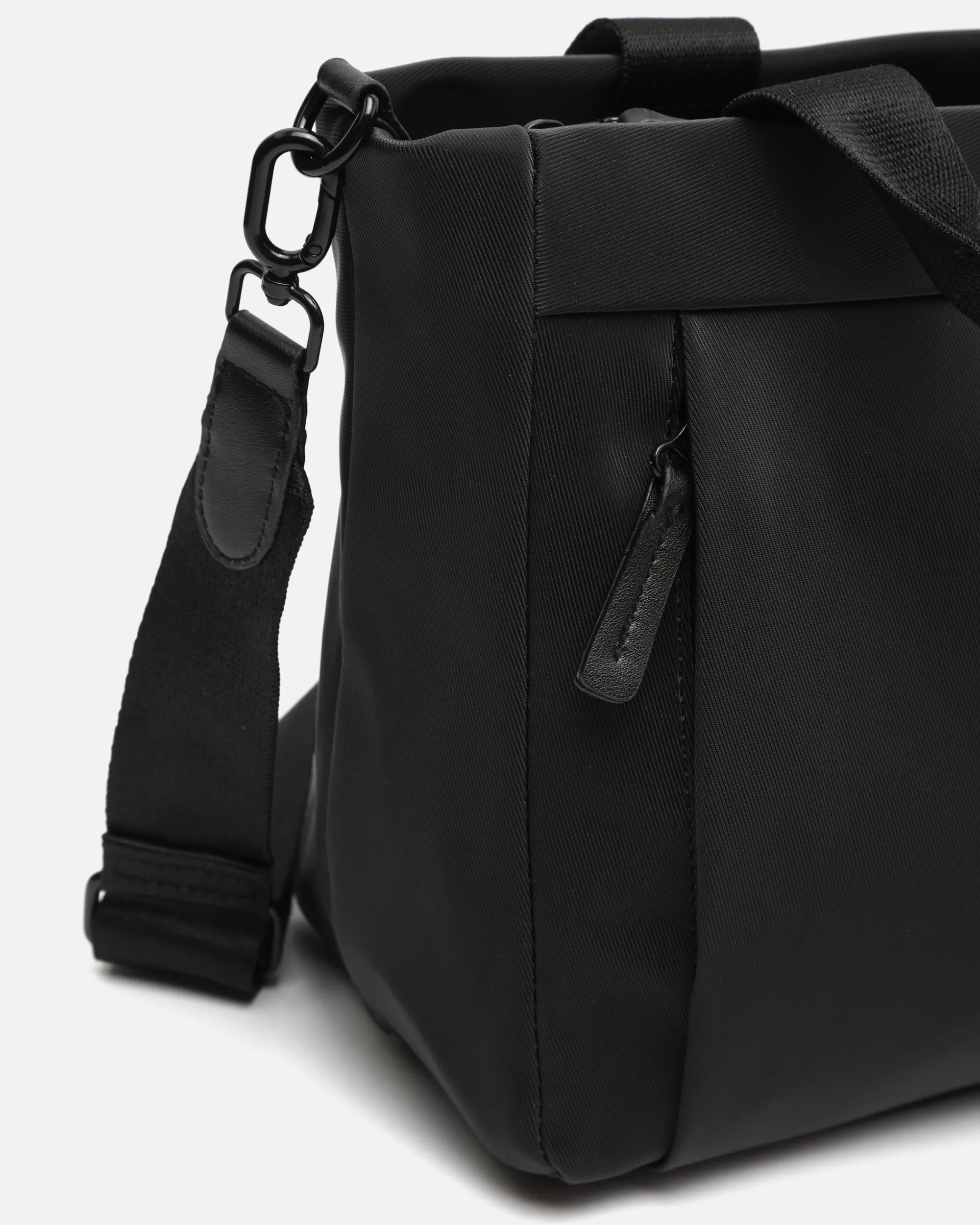 Misako Bolso tote mediano en nylon con asa bandolera extraíble