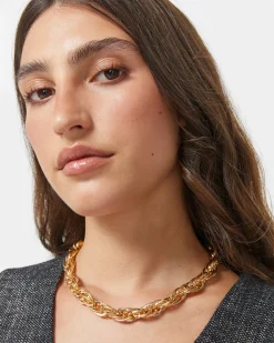Misako Collar corto