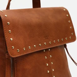 Misako Mochila con solapa y detalles metálicos